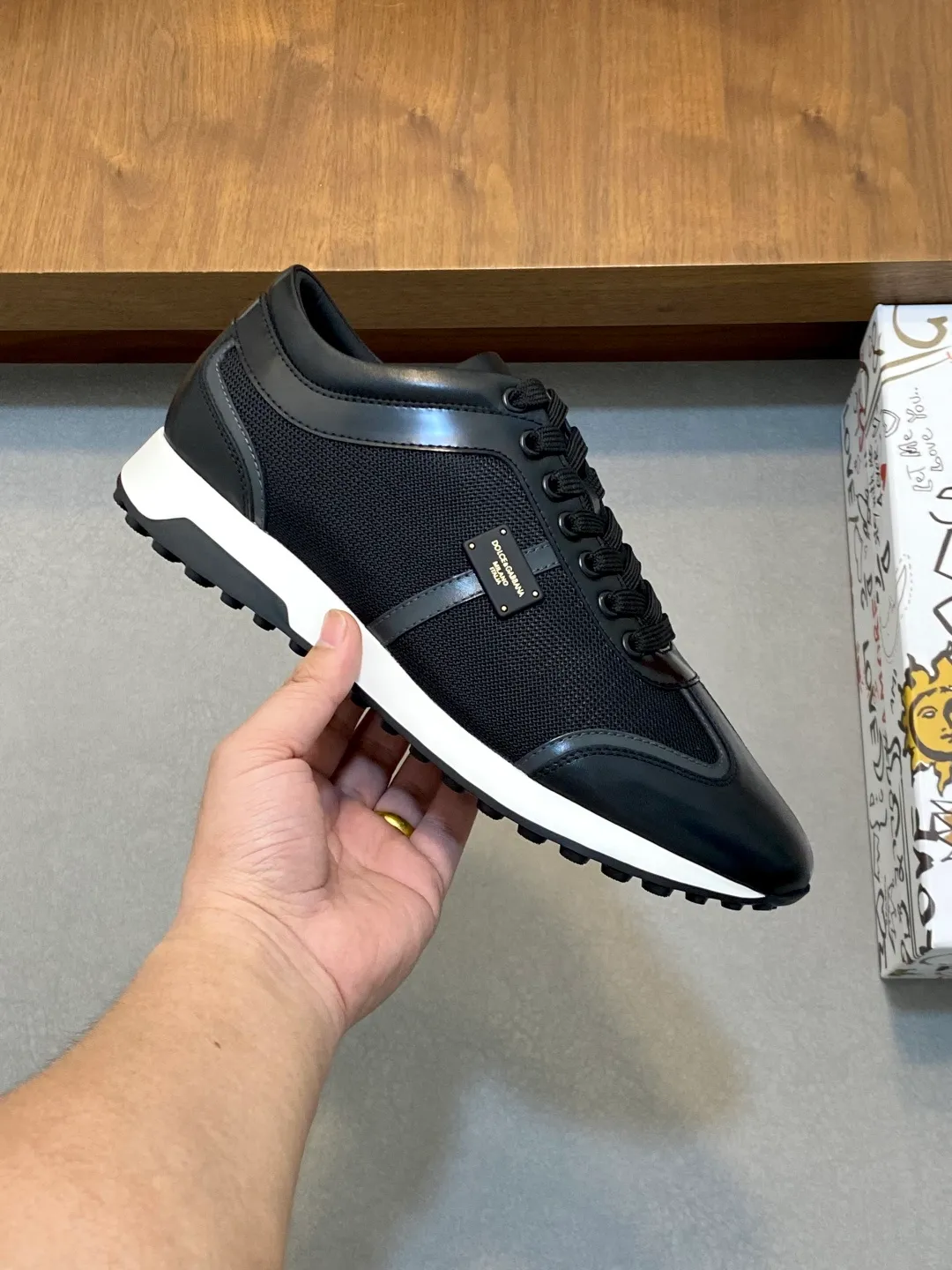 Men's Men's Shoes💰840••Classic••Dolce&Gabbana••DG✔️High-end men's sports•casual shoes. Original goods from top counters. Original imported cowhide, multi-material splicing design ➕Imported cowhide lining, cowhide feet ➕Original TPR elastic outsole.  Size: 39-44 (38, 45 customized)